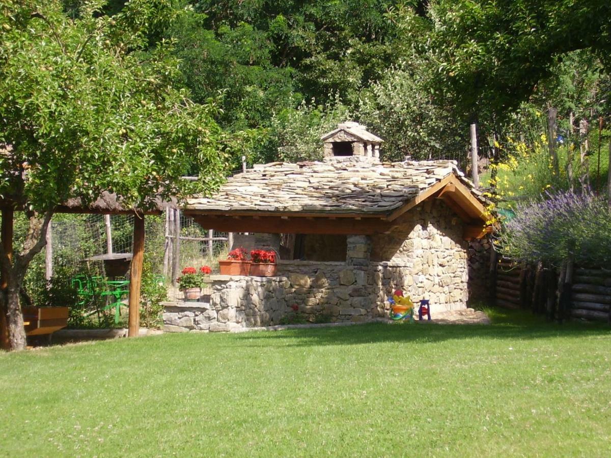 דירות Serravalle  Casale Camalda מראה חיצוני תמונה